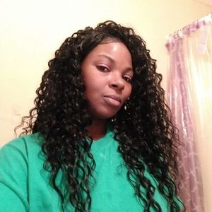 Meet your Posher, Lisheenia